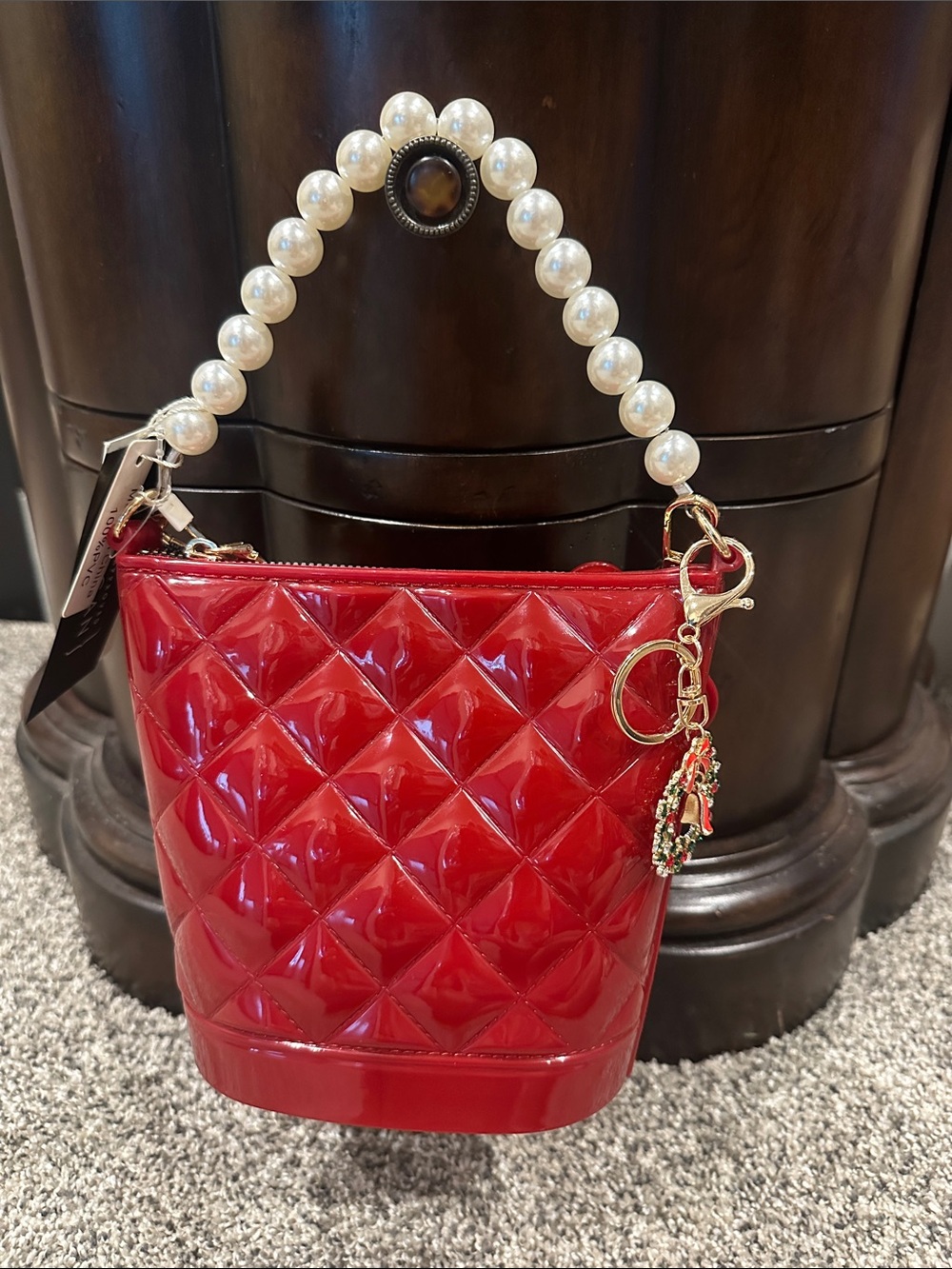 Red Pearl-Handle Mini Bucket Bag